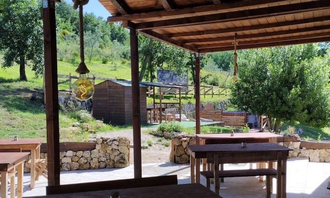 Arpino Casa | 12 m2 tent equipped with a comfortable French double bed, with an internal space to relax in. The ex