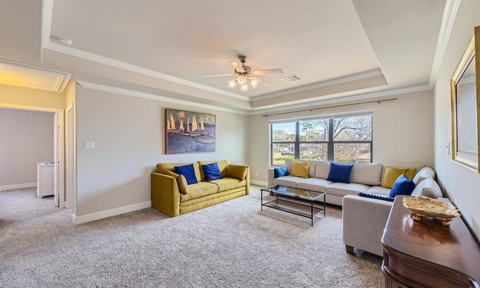 Spring Branch East Casa | Spring Branch Midterm Rental