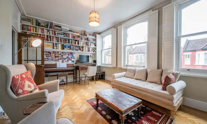Penge Apartamento | Pass the Keys | Stylish London Flat near Station - Victoria 20 min