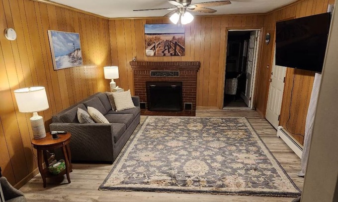Kittery Casa | Farm Fun Beach Sun in Enchanting Kittery Maine Best of All Amenities