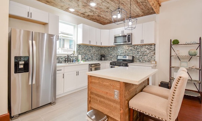 San Jacinto Casa | Zimmermannshaus, Coastal Charmer, Walk to Beach