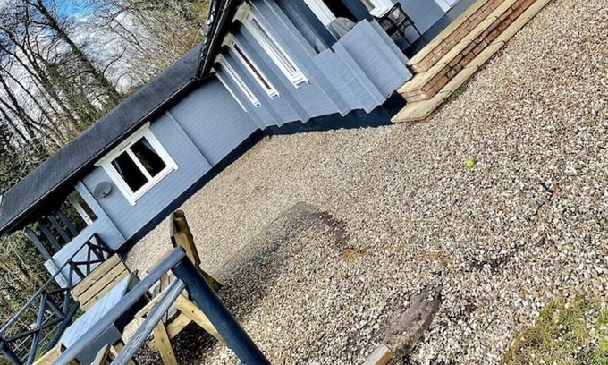 Oakfordbridge Cabina | Tranquil Cabin in the Woods with Spectacular Views