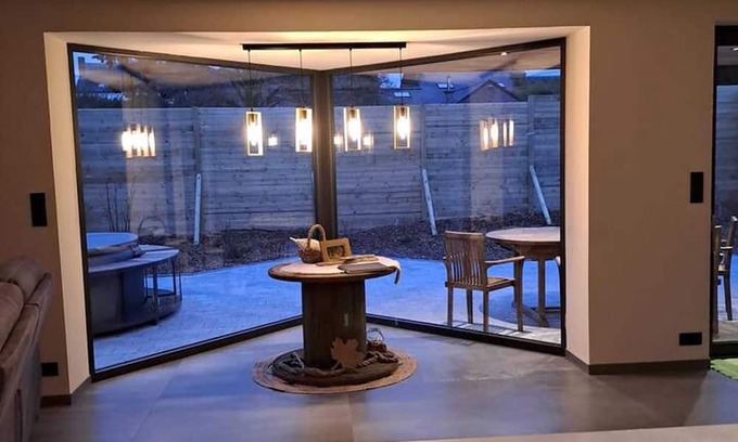 Isnes Casa | Homerez - Spacious house for 4 ppl. with sauna, jacuzzi and terrace at Gembloux