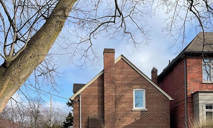 North York Casa | Furnished 3 bedroom house in Wanless Park
