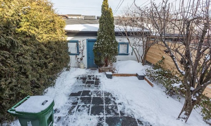 Trinity - Bellwoods Casa | Unique 3 BR House in Trendy Queen West - Sleeps 6!