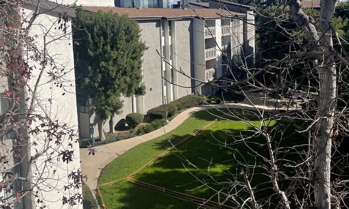 Warner Center Apartamento | Hills Of Peace