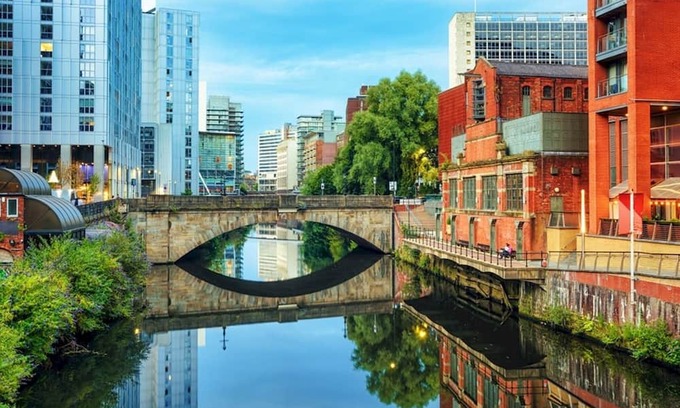 Manchester Casa | Pass the Keys | 5 Min Walk & Free Parking Coop Live and Ethiad Arena