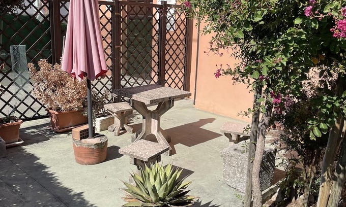 Bisenti Apartamento | Charming Central Bisenti Getaway with Garden and off street parking