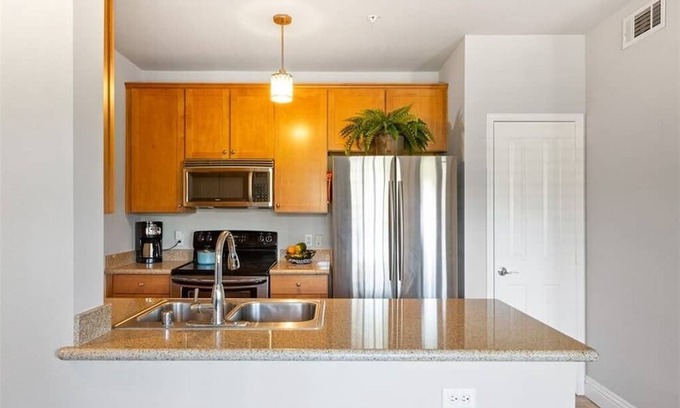 Laguna Hills Condominio | Top floor cozy condo