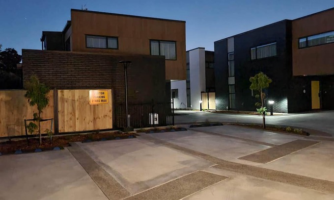 Palmerston North Casa | El Beracca Retreat - A Home away from home.