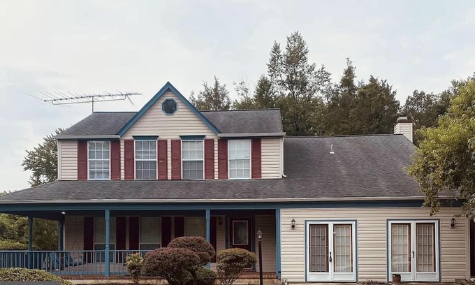 Rosaryville Casa | NEWLY Renovated! Claire's Corner in Cheltenham!
