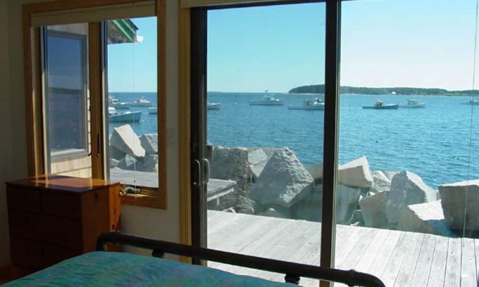 Spruce Head Cabaña | Cozy cottage right on the water