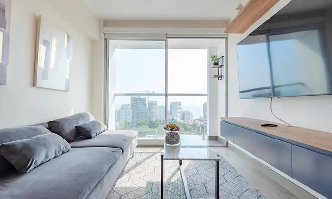 Barranco Apartamento | Keyless 1BR Ocean View TV 65" Peruvian 1606
