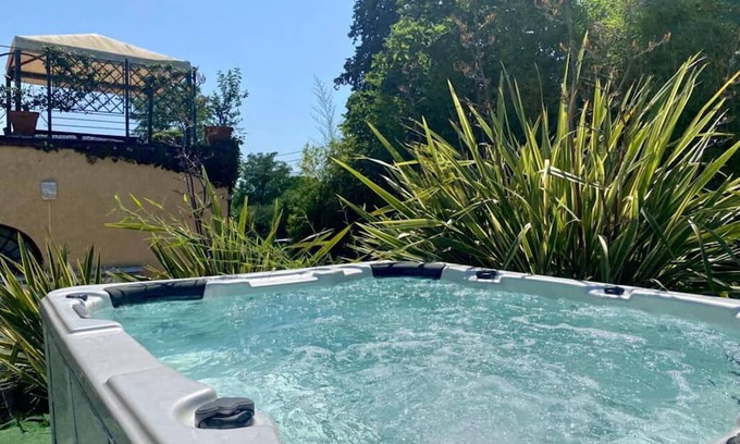 Montemurlo Otro | Country House / Farm House in Bagnolo Di Sopra with 2 bedrooms sleeps 5