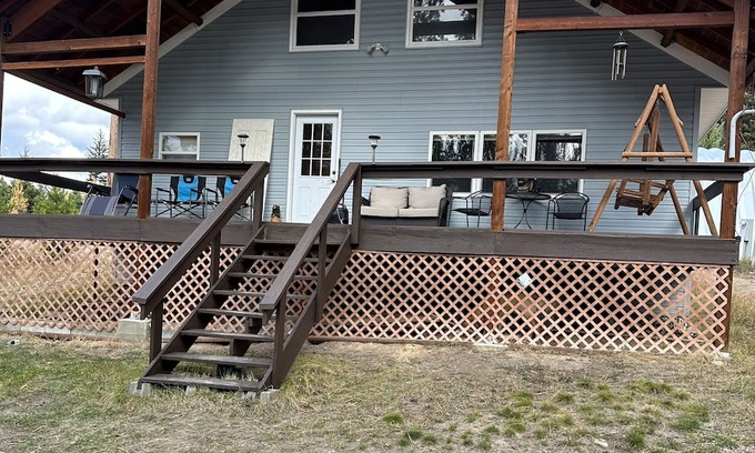 Seeley Lake Casa | Fly Fishing, Hunting, Snowmobiling River Front Retreat ~ Grizzly Cabin ~ WIFI