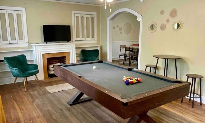 Starkville Casa | This house is a 4 bedroom(s), 2 bathrooms, located in Starkville, MS.