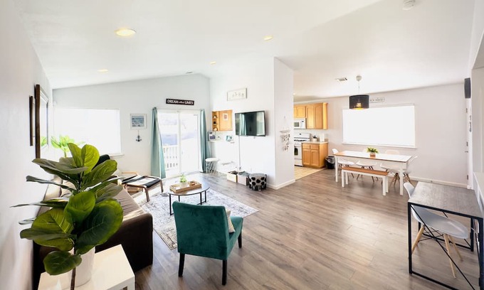 Oceano Casa | OCEAN VIBES with Mountain Scenery and distanced Dune View!