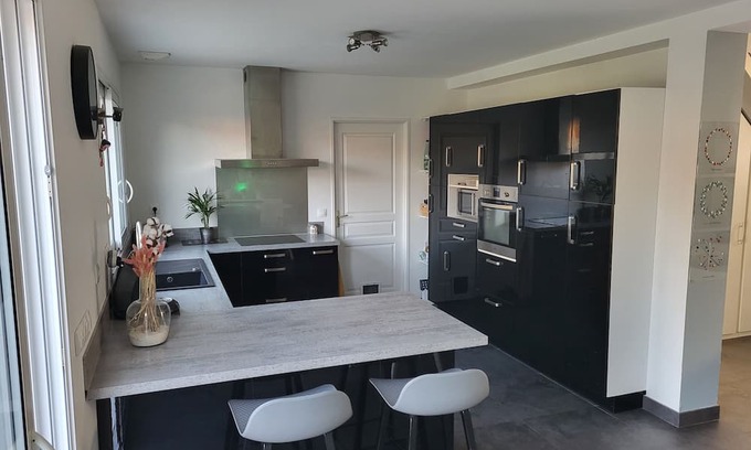 Villiers-Saint-Frederic Casa | Maison Familiale de 120m2 et son Jardin Idéalement Placée Pour JO 2024