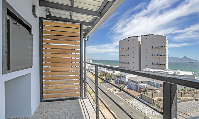 West Beach Apartamento | Manhattan One Bed 6 - One Bedroom Apartment, Sleeps 2