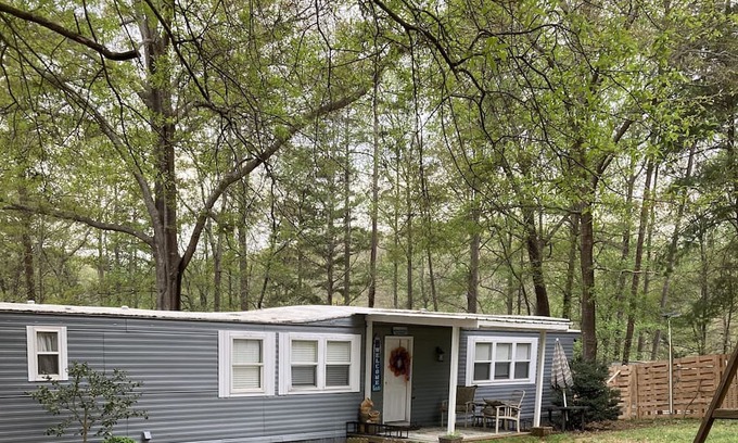 Anderson Casa | Lake Hartwell - Clemson Get Away