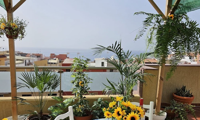 Alcala Apartamento | Vacation Apartment 'Ático Alcala Bella Vista' with Sea View, Balcony and Wi-Fi