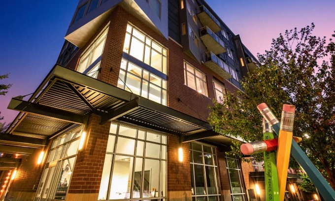 Everett Apartamento | Landing at Library Place Apartments - Studio in Bayside
