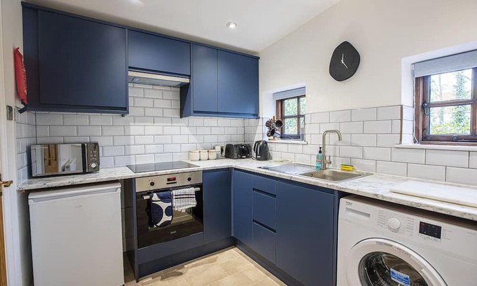 Westmarsh Cabaña | The Carriage House a relaxing 1-Bed Cottage in Ash