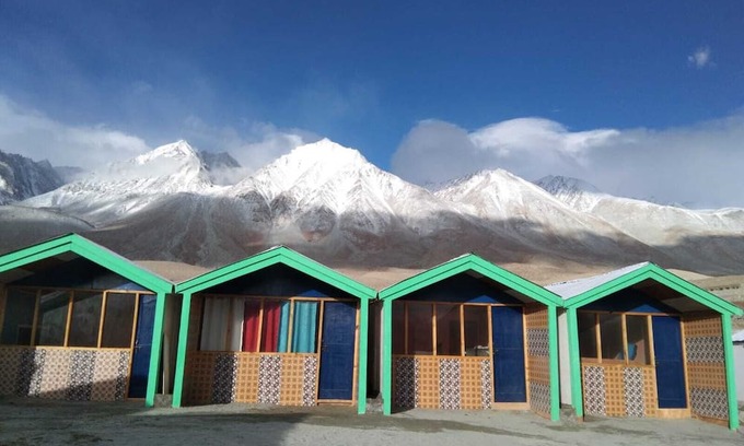 Malabar Hill Complejo | Nirvana Resort At Pangong Beach