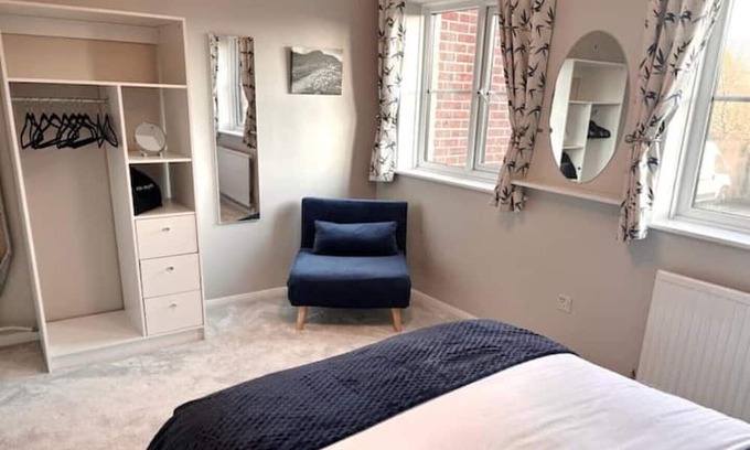 Epsom Apartamento | Apartment in Epsom with Free Parking