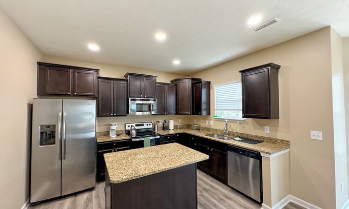 Noblesville Casa | Elegant 3 BD Home in Noblesville