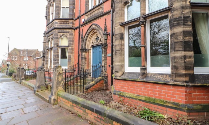 Carlisle Cabaña | 22 CHATSWORTH SQUARE, family friendly, with hot tub in Carlisle