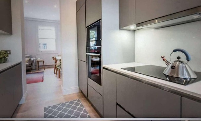 Highbury West Apartamento | Former Victorian bakery in Highbury by MoreThanStays