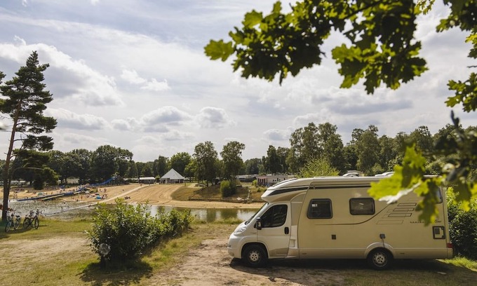 Wilsum Alquiler De RV | Een Fijne Kampeerplaats met 16 Ampère Stroom en Eigen Wateraansluiting