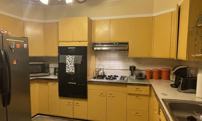 Capitol Heights Casa | Minutes to DC, MGM Casino, Outlets, Gaylord, National Harbor, DC National Mall