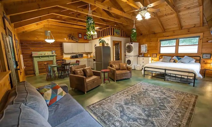Checotah Apartamento | Guest Suite with Hot Tub