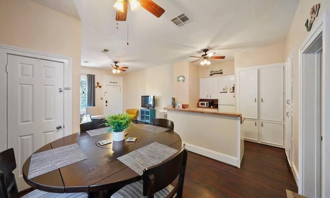 Galveston Casa | Creole House Unit 2