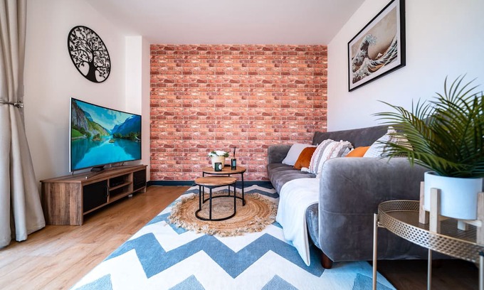 Coventry Casa | 161 Anglian Way