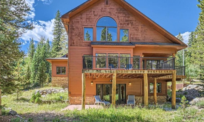 Breckenridge Casa | Welcome to Kindred Luxury Chalet in Breckenridge Hot Tub Pets Full Redesign