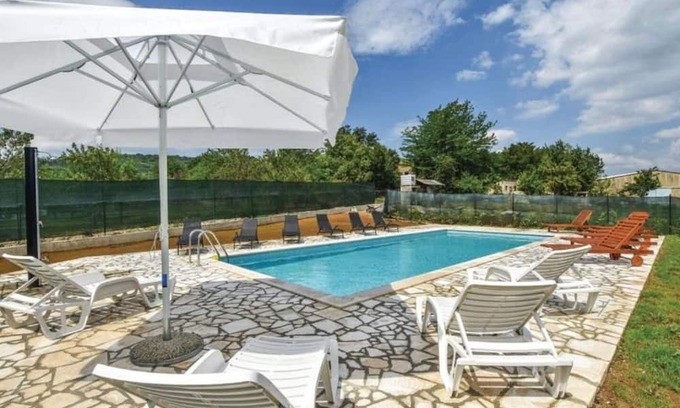 Trilj Apartamento | Marija - Rooms With Pool - R3