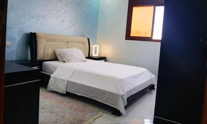 Bni Makada Apartamento | Charming 1Bedroom Apartment with 2 Living Rooms Near Train Station & City Center