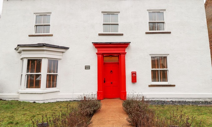 Wistow Casa | PINFOLD HOUSE, pet friendly, with a garden in Selby