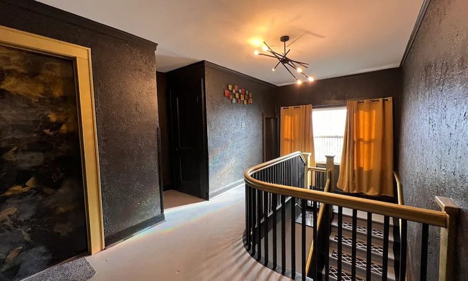 Topeka Casa | Stylish Studio Apartment in Topeka - Long Stays Available!