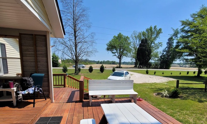 Pinetown Casa | "Katie's Hideaway", Rural and Private, yet only 3 miles from Belhaven, NC