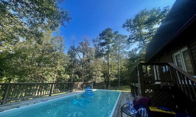 Pleasant Grove Cabina | Beautiful Ozark Mountain Cabin