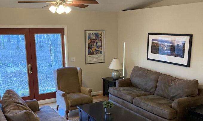 New Paltz Casa | Entire house! Modern cozy house located in New Paltz.