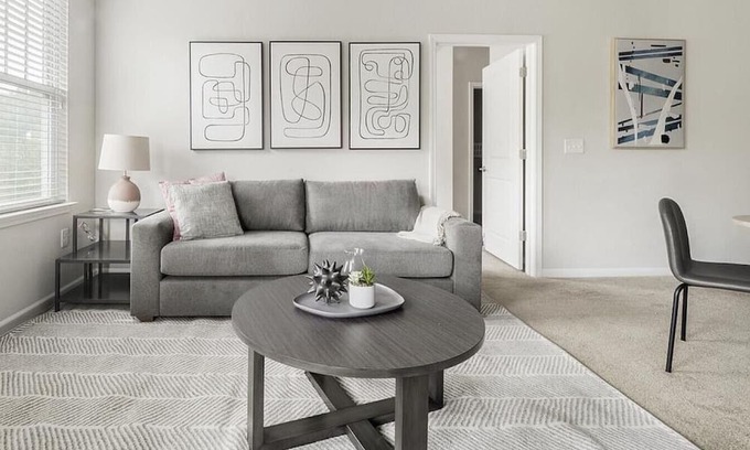 Johns Island Apartamento | Landing at Crowne at Live Oak Square - 2 Bedrooms in Charleston