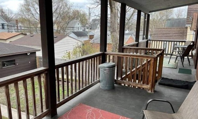 Northeast Minneapolis Arts District Casa | NE Minneapolis Brick Beauty - Unit 3