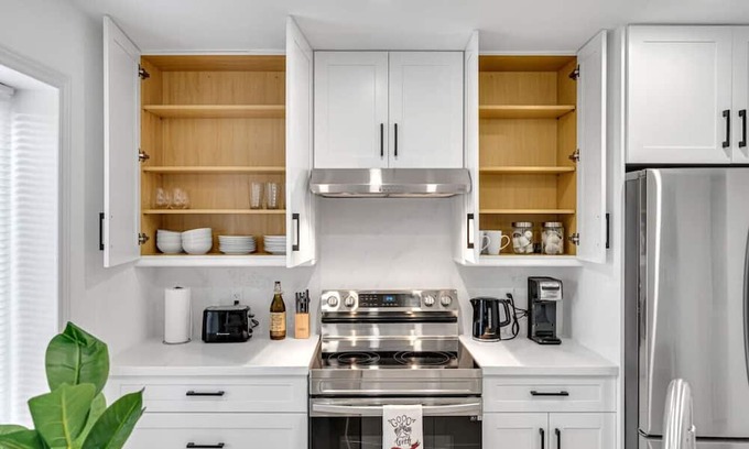 Hamilton Casa | Elegant 3BR Home Near Hospitals/Tims Field/QEW