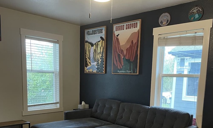 Longview Casa | Cozy adventure base