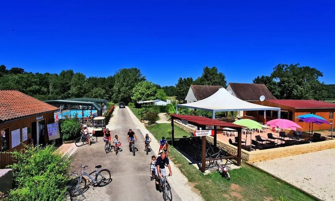 Carsac-Aillac Alquiler De RV | Camping Le Plein Air des Bories* - ECOLODGE TENT 5/7p 7 people